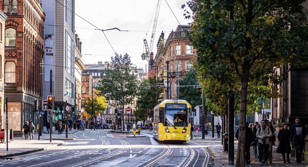 In this article, we discuss the reasons why you should invest in Manchester property in 2022. Click to read more.