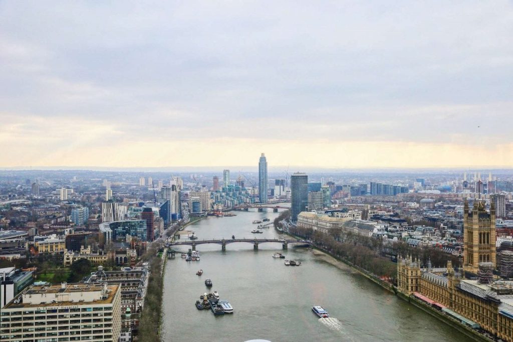 3 reasons to invest in property