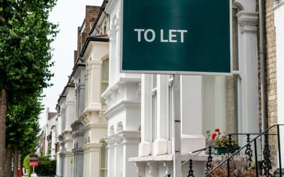 How to be a landlord in the UK lettings agent