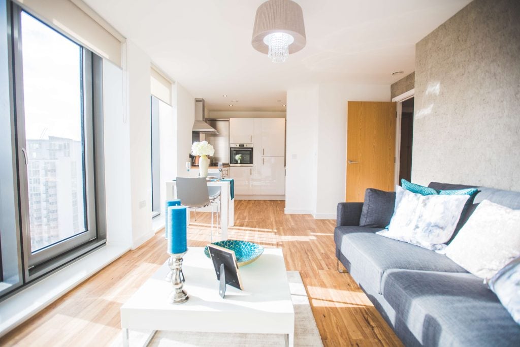 X1 Media City Tower - Kitchen and Living Room