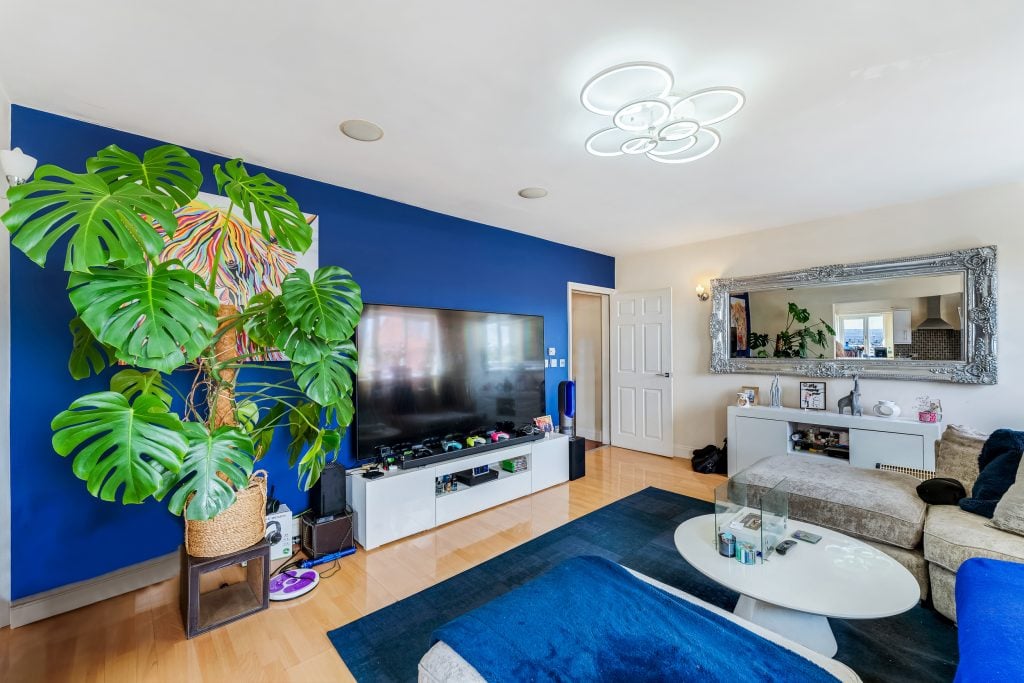 The Corner House - Living Room 1